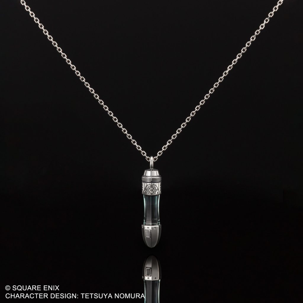 FF7CCR silver necklace portion01 41080